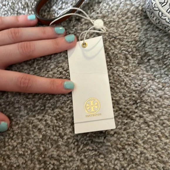 TORY BURCH IVORY GEMINI LINK - Picture 3 of 6